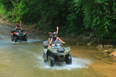シングルシートおよびダブルシートでのオフロード ATV-QUAD ツアー