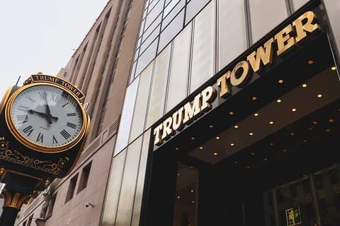 ニューヨークの若いトランプとオバマ、地元のプライベートガイドと