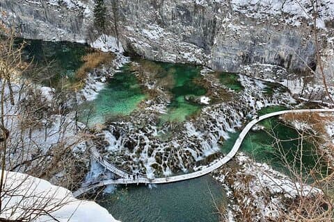 Excursão privada aos lagos de Plitvice e Rastoke a partir de Zagreb