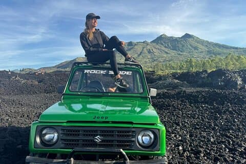 Jeep Volcan Tirta Empul Poh Gading Waterfall Guide Tour Privé