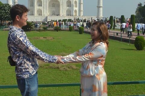 Tour privato di notte all'alba e ad Agra del Taj Mahal da Delhi