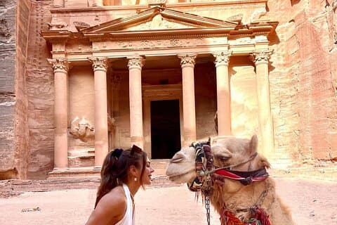 Excursão guiada privada de Petra e Wadi Rum