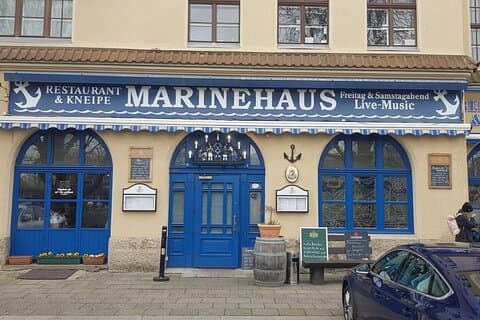 Privata historiska pubar i Berlin & Berlin öltur