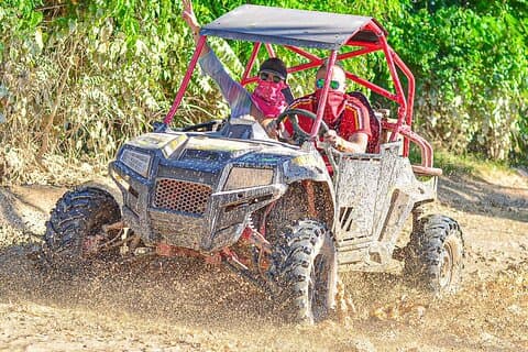 Tour dei buggy predatori a Punta Cana
