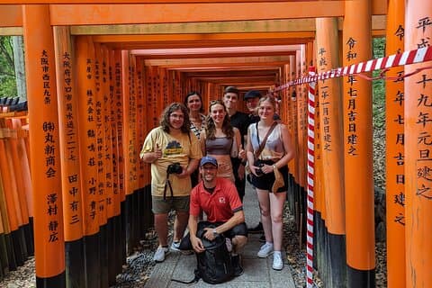 Hele dag Kyoto wandeling in Fushimi, Arashiyama, Monkey en Kinkakuji
