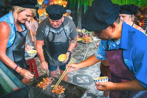 Montaña de mármol y cocina vietnamita Clase y crucero por el río Han