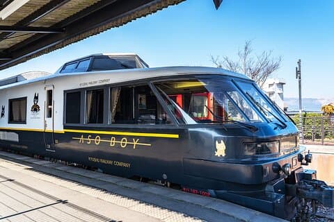 Kyushu Day Tour:Aso Boy Scenic Train, Aso Volcano,Kumamoto Castle