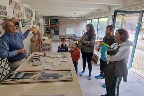 Lisbon: Tile Workshop and Wine Tasting Tour with Hotel Pick-Up
