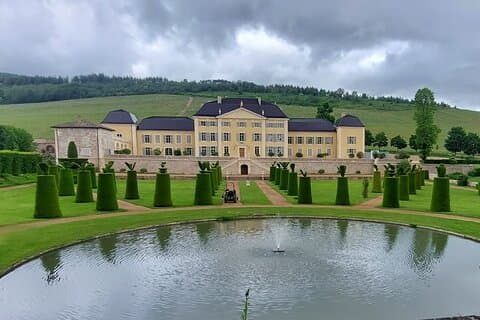 Beaujolais wine and Perouges village full day shared tour