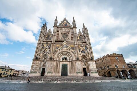 Tour de 2 horas por el pozo y catedral de San Patricio