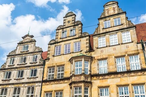 Bremen Scavenger Hunt & Highlights Self-Guided Audio Walking Tour