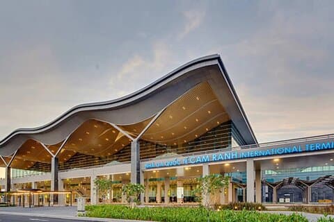 Transfert privé depuis ou vers l'aéroport de Cam Ranh et la ville de Nha Trang