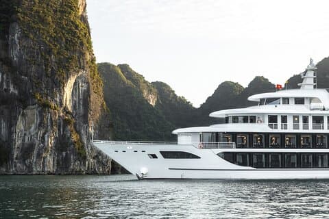 Premium Sea Octopus Cruise – Halong Bay dagtour vanuit Hanoi