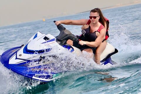 Alquiler de motos acuáticas para dos personas en Luxury Yachts