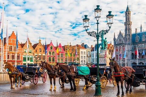 Brujas Destaca Viaje Privado desde París con Barco y Cerveza