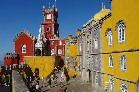 Exclusive Sintra: Private Tour from Tuk Tuk to Peña Palace