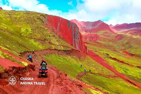 Cuatrimotos en Montaña de Colores y Valle Rojo