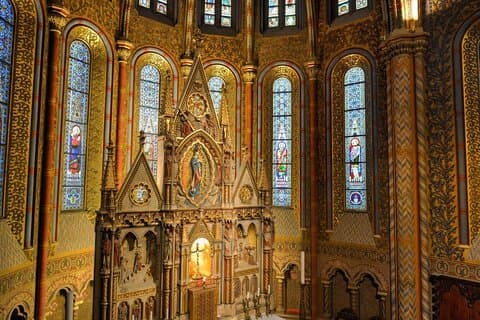 Entrada a la iglesia de Budapest Matthias