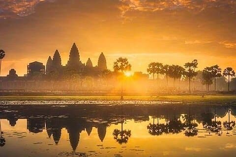 Angkor Wat Sunrise Half-Day & 3 Templi Principali (Join-in Tour)