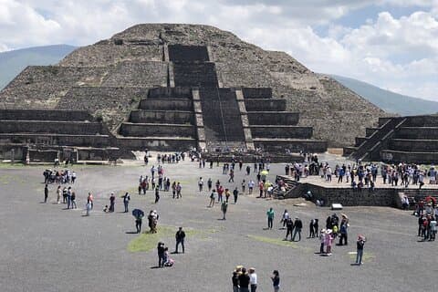 Pirâmides de Teotihuacan e Santuário de Guadalupe sem almoço da Cidade do México