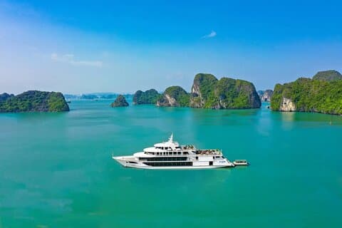 Halong Bay dagstur : Premium upplevelse med Sea Octopus kryssning