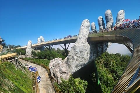 Hoi An of Da Nang City naar GOLDEN BRIDGE & MY SON HOLYLAND (Private RoundTransfer)