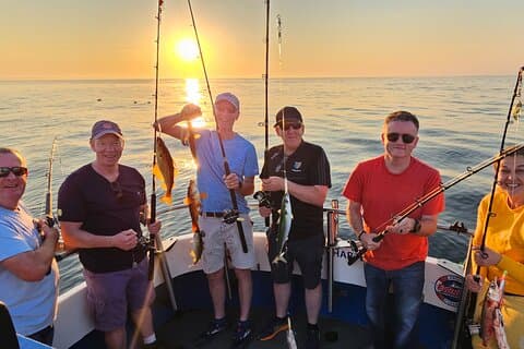 3 timmars fiske eller sightseeing Charter