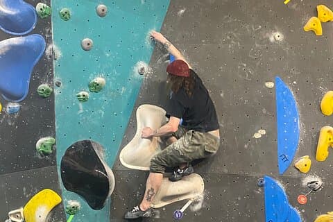 Principiantes Bouldering e escalada aulas em Calgary, ginásio incluído