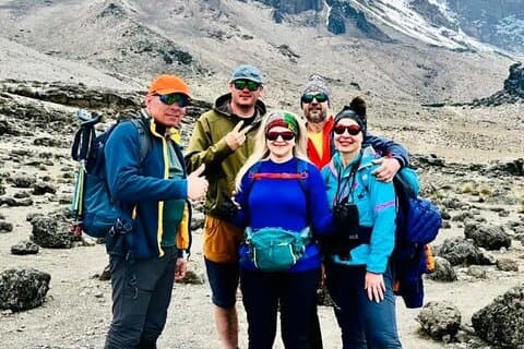 Kilimanjaro Tageswanderung über Marangu – Wald zur Mandara Hütte