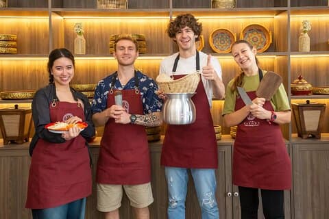 Bangkok Thai Cooking Class med lokal marked besøk av Tuktuk