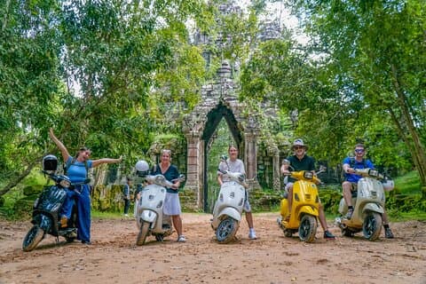 Angkor Adventure Vespa Tour / Tuk Tuk or Car