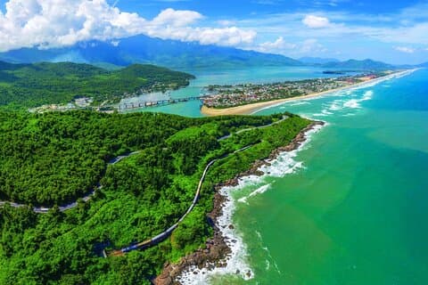 Privat biludlejning fra Hoi An til Hue