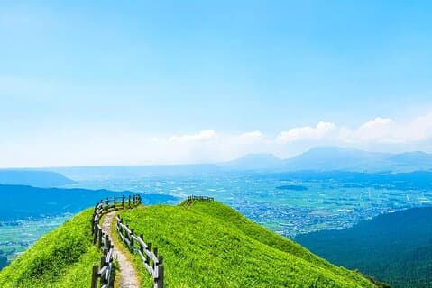 Kyushu Aso Volcano Kusasenri Kurokawa Onsen Day Tour from Fukuoka
