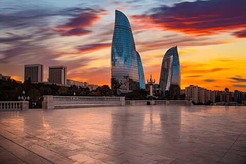 Paquete turístico privado de 8 días a Azerbaiyán