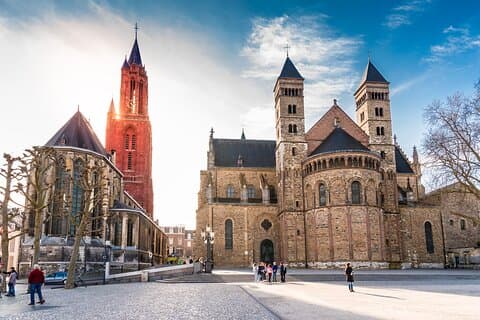 Privat direkt transfer från Amsterdam till Maastricht