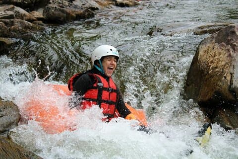 TUBING SUR LA RIVIÈRE Feshie | Aviemore, Écosse