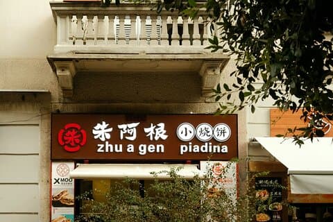 Milano Da Chinatown a Cimitero Monumentale