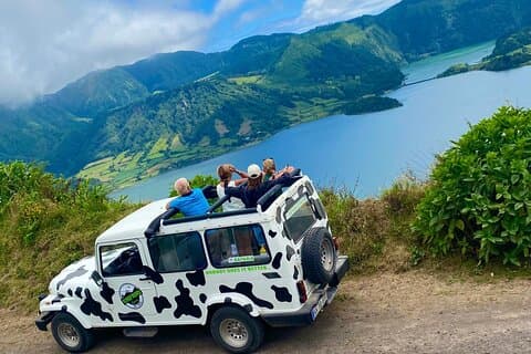 4x4 halvdag - Sete Cidades Tour