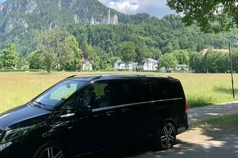 Excursión privada de un día desde Múnich al castillo de Neuschwanstein y Füssen
