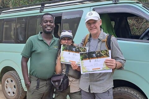 4 días de gorilas y monos de oro en Uganda y Ruanda