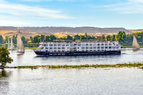 Stockholm to Aswan: 5-dagars privat lyxresa till Nilen