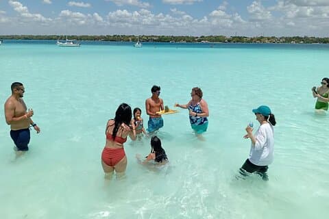 Bacalar Lagoon Boat Adventure Food and Drinks Included