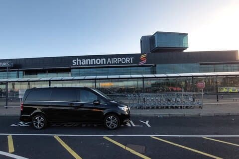 Shannon Airport naar Mount Falcon Estate Private Car Service