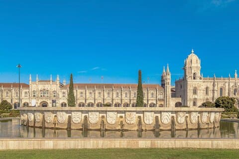 Porto a Lisboa com Paradas Aveiro Coimbra Fátima Nazare Obidos