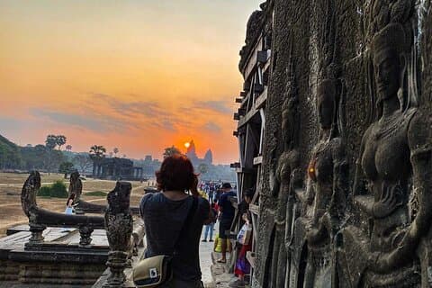 Tour Privado de 2 Dias Angkor Wat Sunrise & Descubra todos os principais templos