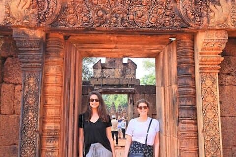 Privat heldagstur Khbal Spean - Banteay Srei & Sunset Pre Rup