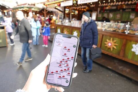 Jogo de pista original nos mercados de Natal em Viena