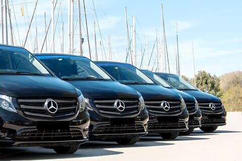 Privater Transfer vom Flughafen Athen zum Hafen Lavrio