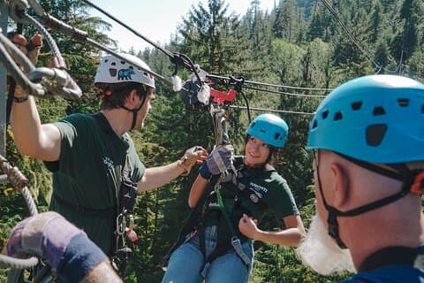 Rainforest Canopy & Zipline Adventure i Ketchikan, AK