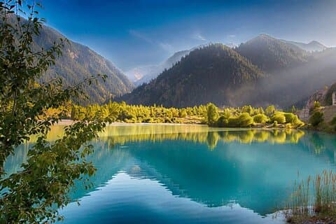 Almaty Jeep Private Tour: lago Issyk, cascata Turgen, fattoria Trout